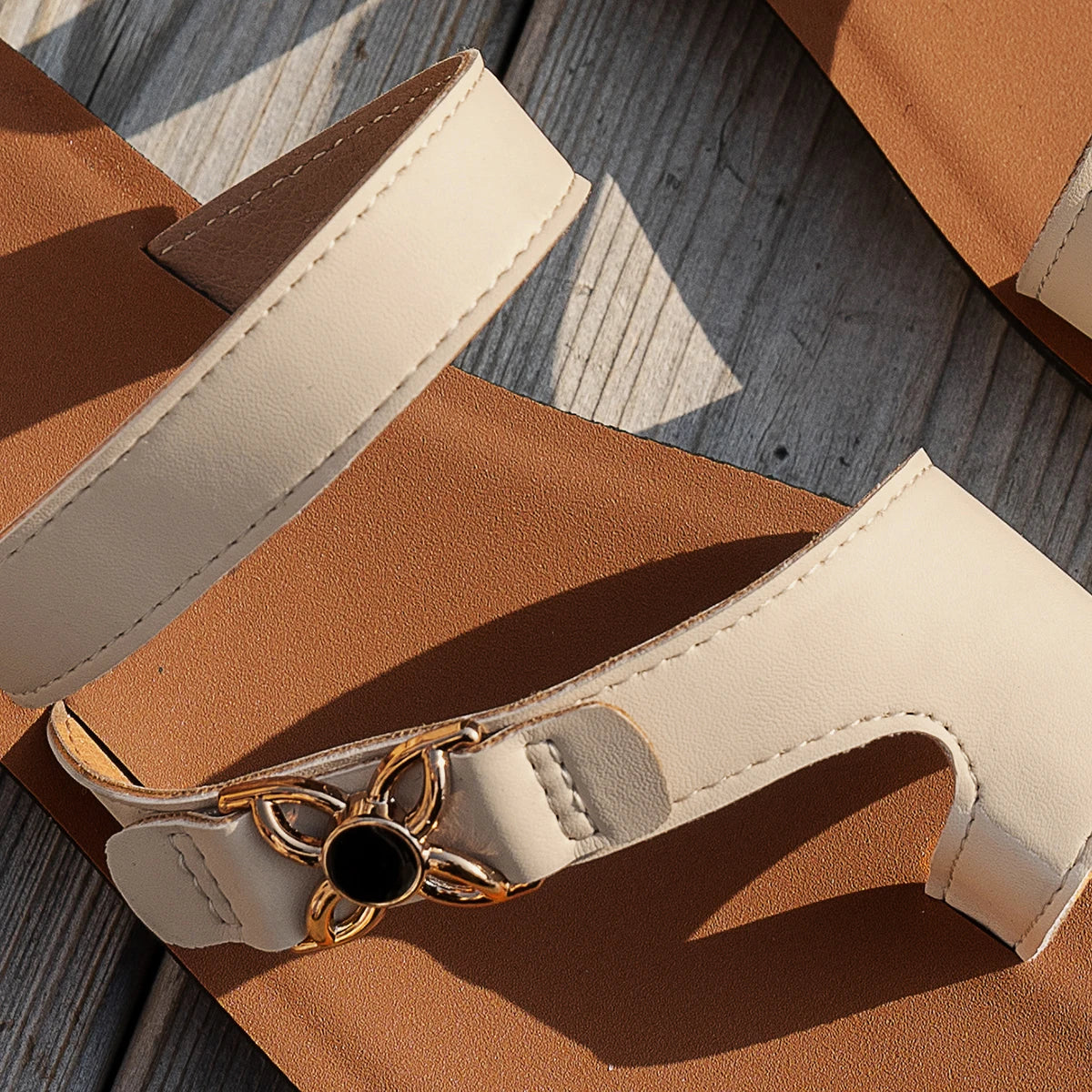 Fashionable Versatile Indoor Outdoor Slip-On Slippers Comfortable Wear-Resistant Polyurethane Soft Bottom Ladies Beach Sandals